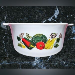 VTG Sovirel France Pyrex Veggies Glass Caserole Dish w/handles 8.5” Diameter
